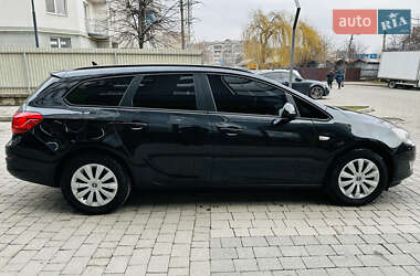 Універсал Opel Astra 2012 в Івано-Франківську