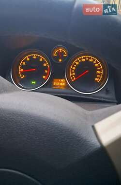 Универсал Opel Astra 2008 в 