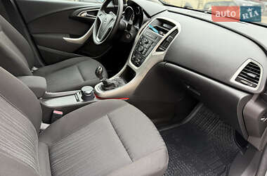 Хетчбек Opel Astra 2011 в Рівному