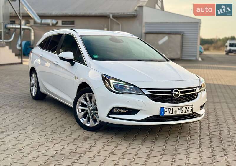 Универсал Opel Astra 2016 в Киеве