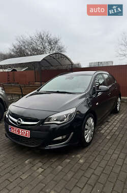 Універсал Opel Astra 2012 в Коломиї