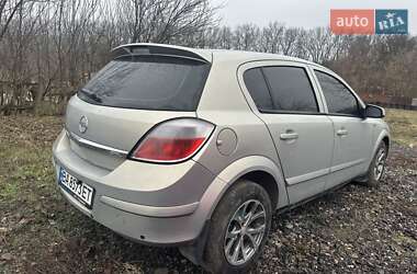 Хетчбек Opel Astra 2005 в Кам'янському