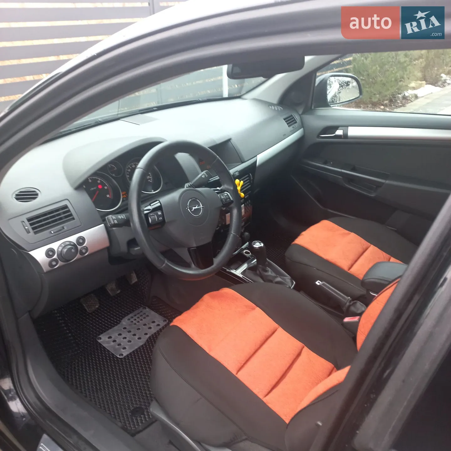 2010 Opel Astra - мініатюра 12