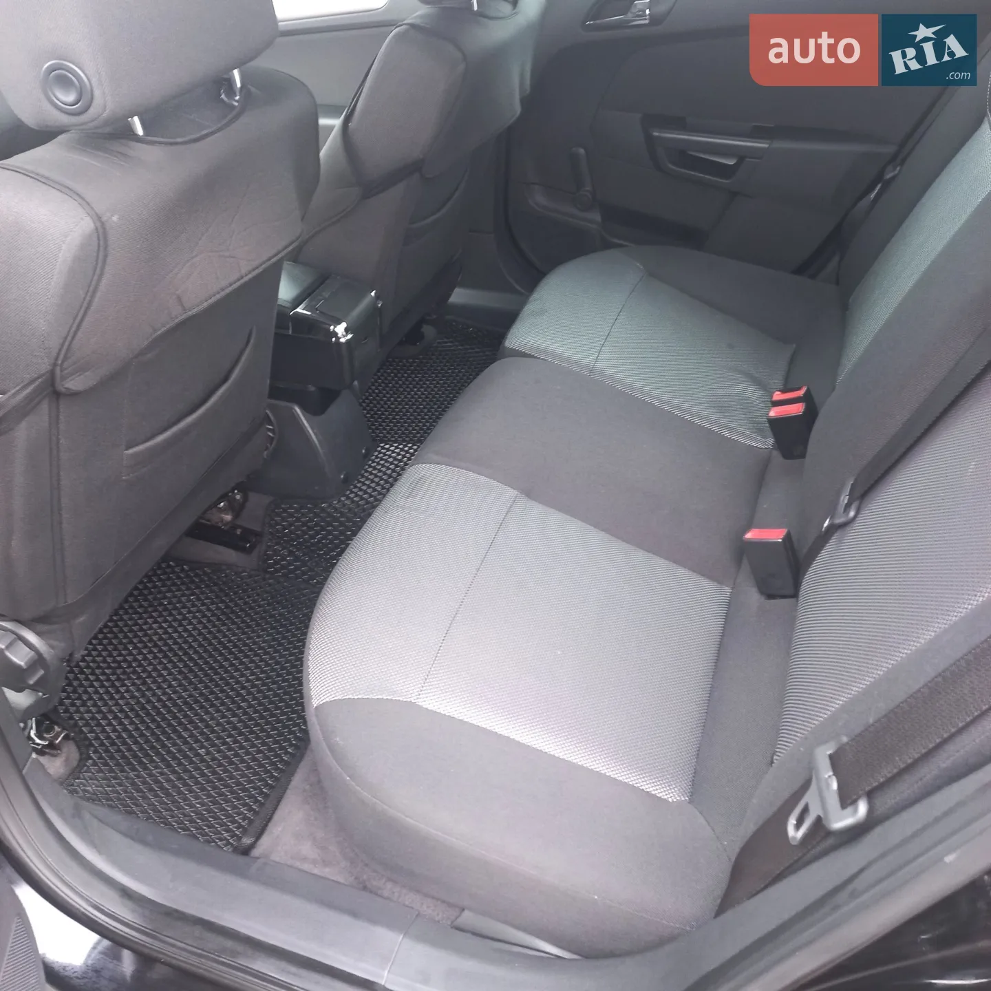 2010 Opel Astra - мініатюра 18