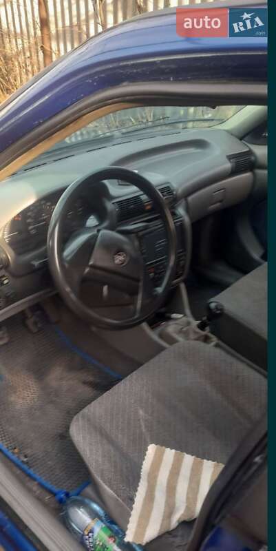 Универсал Opel Astra 1992 в Владимире