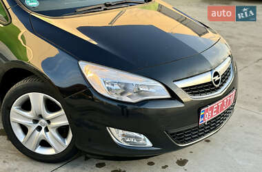 Хетчбек Opel Astra 2012 в Олександрії