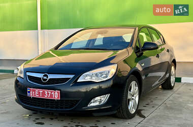 Хетчбек Opel Astra 2012 в Олександрії