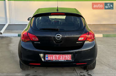 Хетчбек Opel Astra 2012 в Олександрії