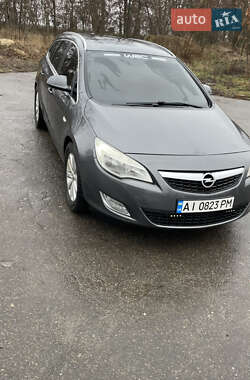 Універсал Opel Astra 2011 в Катеринопілі