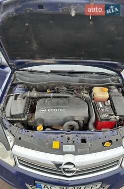 Универсал Opel Astra 2008 в 