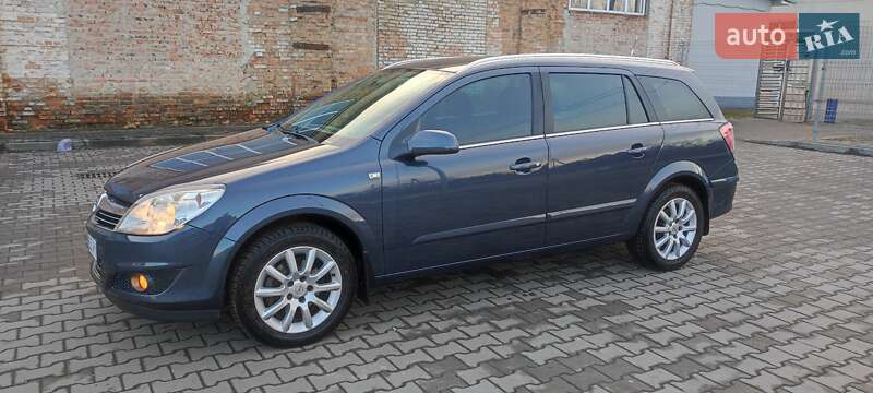 Універсал Opel Astra 2007 в Нововолинську