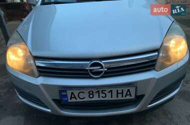 Универсал Opel Astra 2005 в 