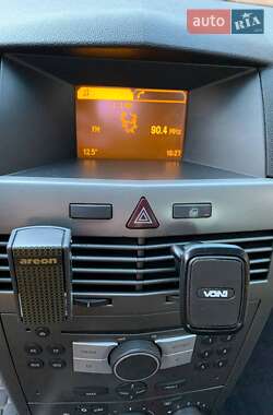 Универсал Opel Astra 2005 в 