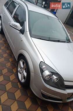 Универсал Opel Astra 2005 в Звенигородке