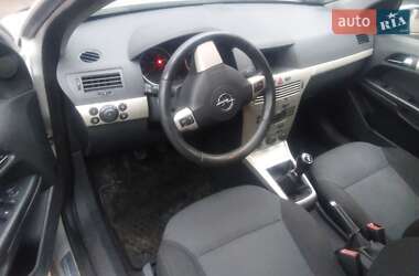 Універсал Opel Astra 2007 в Житомирі