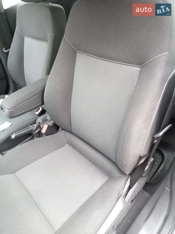 Хэтчбек Opel Astra 2006 в Ровно