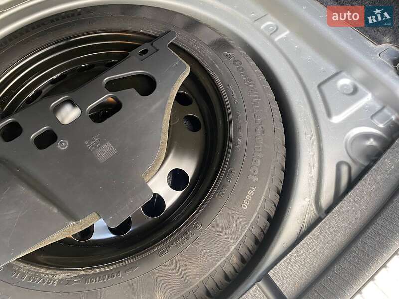 Универсал Opel Astra 2009 в Полтаве