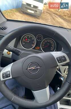 Универсал Opel Astra 2009 в 