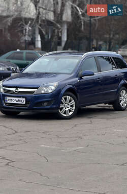 Універсал Opel Astra 2009 в Києві