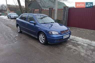 Хэтчбек Opel Astra 2001 в 