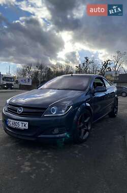 Кабріолет Opel Astra 2006 в Кам'янці-Бузькій