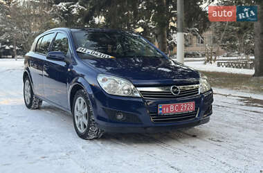 Хэтчбек Opel Astra 2009 в Умани