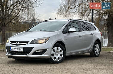 Універсал Opel Astra 2014 в Івано-Франківську