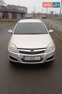 Универсал Opel Astra 2008 в 