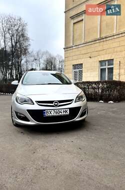 Универсал Opel Astra 2015 в Староконстантинове