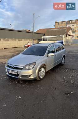 Універсал Opel Astra 2005 в Коломиї