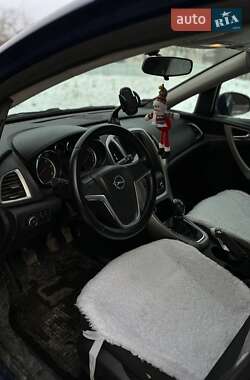 Універсал Opel Astra 2011 в Коломиї