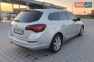 Универсал Opel Astra 2011 в Яворове