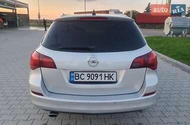 Универсал Opel Astra 2011 в Яворове