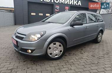 Универсал Opel Astra 2005 в Александрие