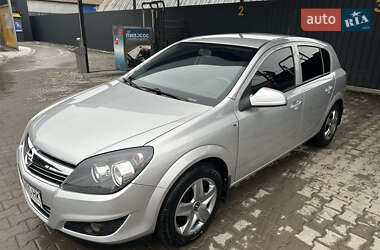 Хэтчбек Opel Astra 2013 в Хмельницком