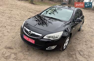 Хетчбек Opel Astra 2010 в Полтаві