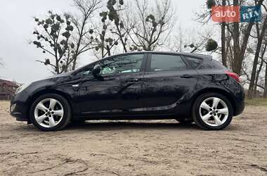 Хетчбек Opel Astra 2010 в Полтаві