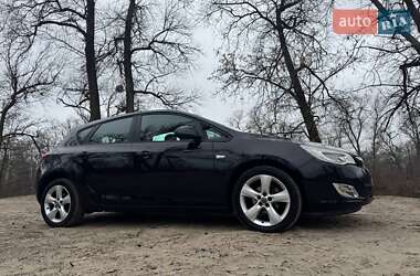 Хетчбек Opel Astra 2010 в Полтаві