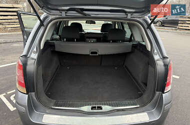 Универсал Opel Astra 2006 в 