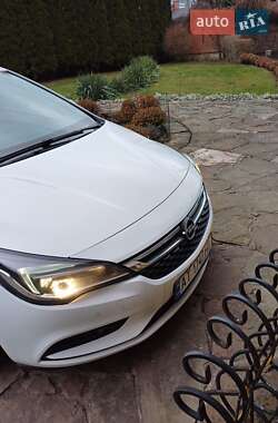 Универсал Opel Astra 2018 в 