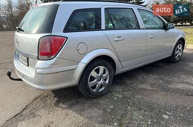 Универсал Opel Astra 2009 в 