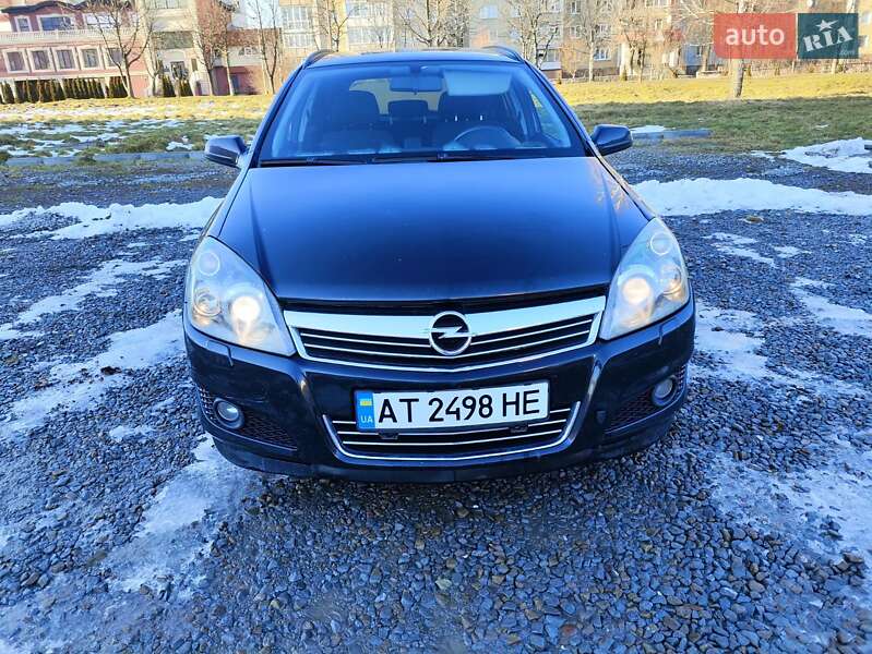Універсал Opel Astra 2007 в Долині