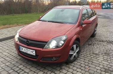 Універсал Opel Astra 2006 в Гощі