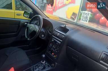 Хэтчбек Opel Astra 2001 в 