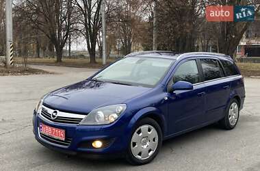 Універсал Opel Astra 2007 в Полтаві