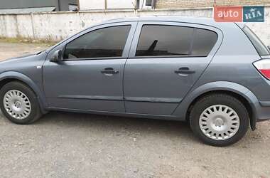 Хэтчбек Opel Astra 2007 в Киеве