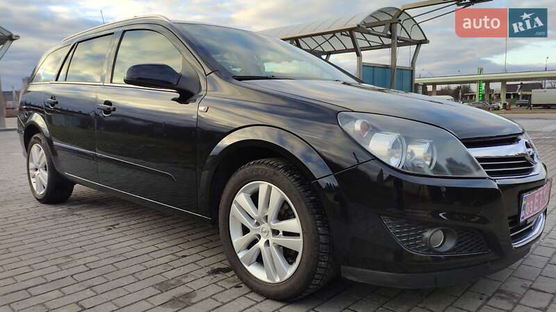 Універсал Opel Astra 2009 в Києві