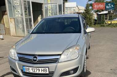 Хетчбек Opel Astra 2008 в Миколаєві