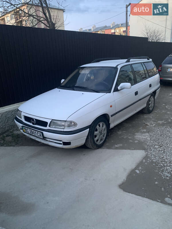 Універсал Opel Astra 1998 в Самборі