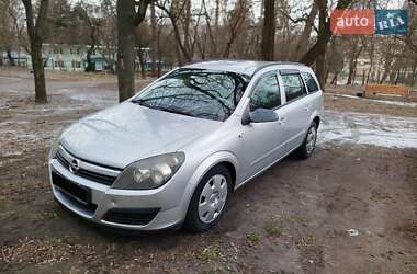 Универсал Opel Astra 2006 в Киеве